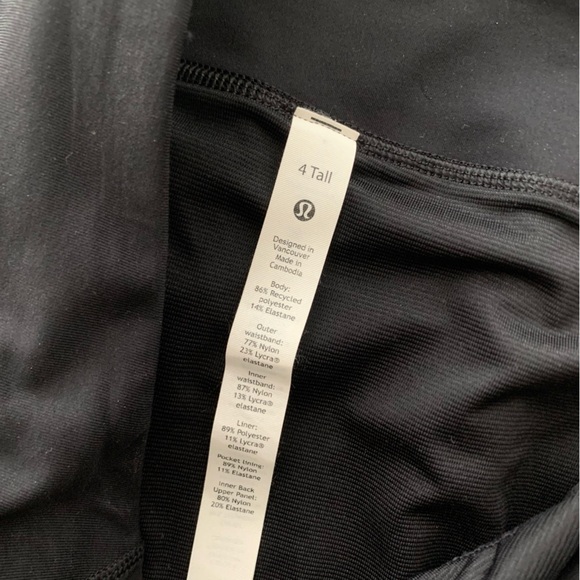 Lululemon Speed Up Shorts Size 4 Tall - Picture 3 of 5